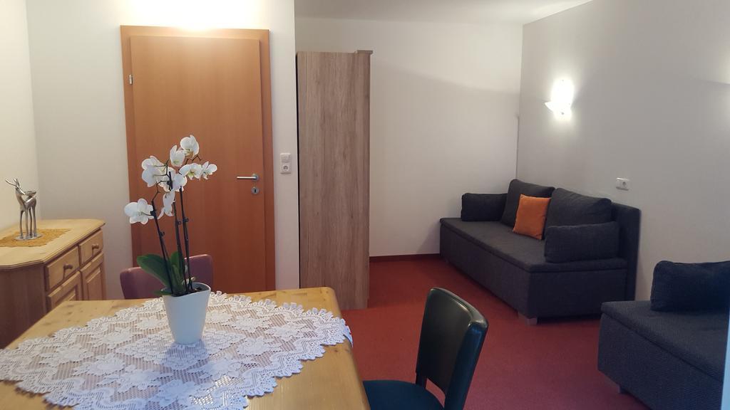 Haus Anna Hotel Langenfeld Exterior photo